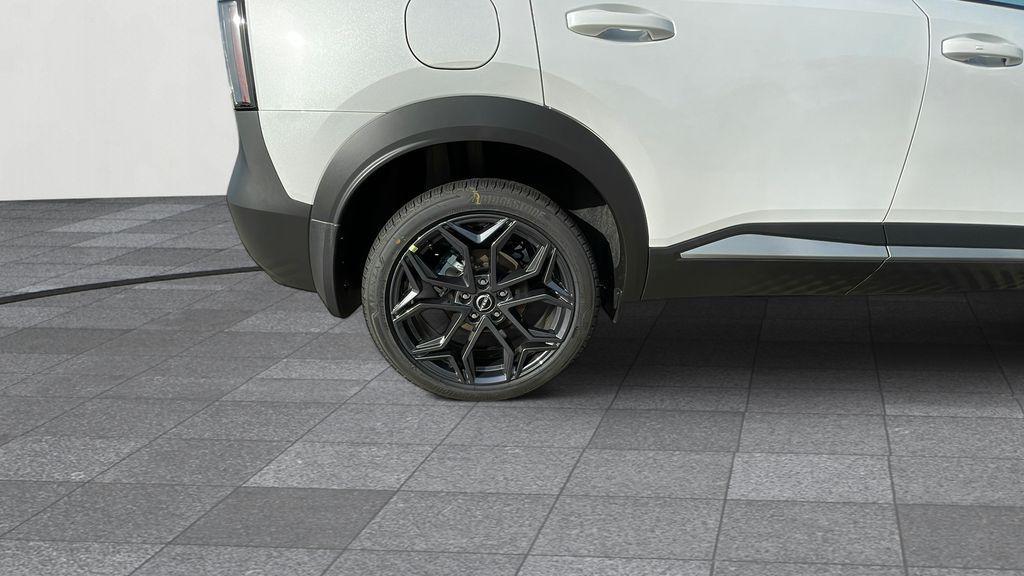 new 2025 Nissan Kicks car, priced at $29,620
