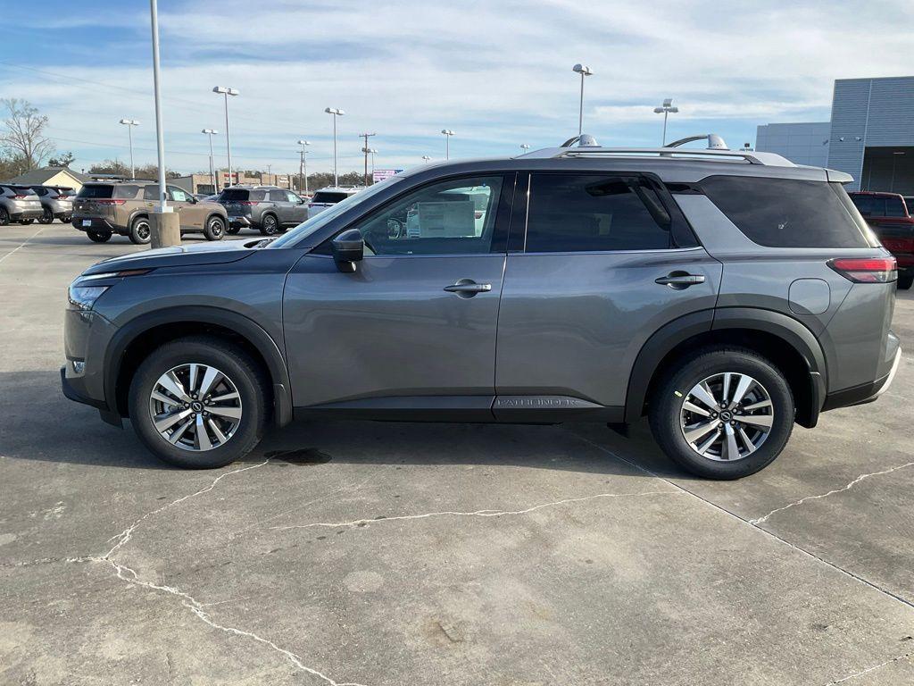 new 2025 Nissan Pathfinder car, priced at $45,700