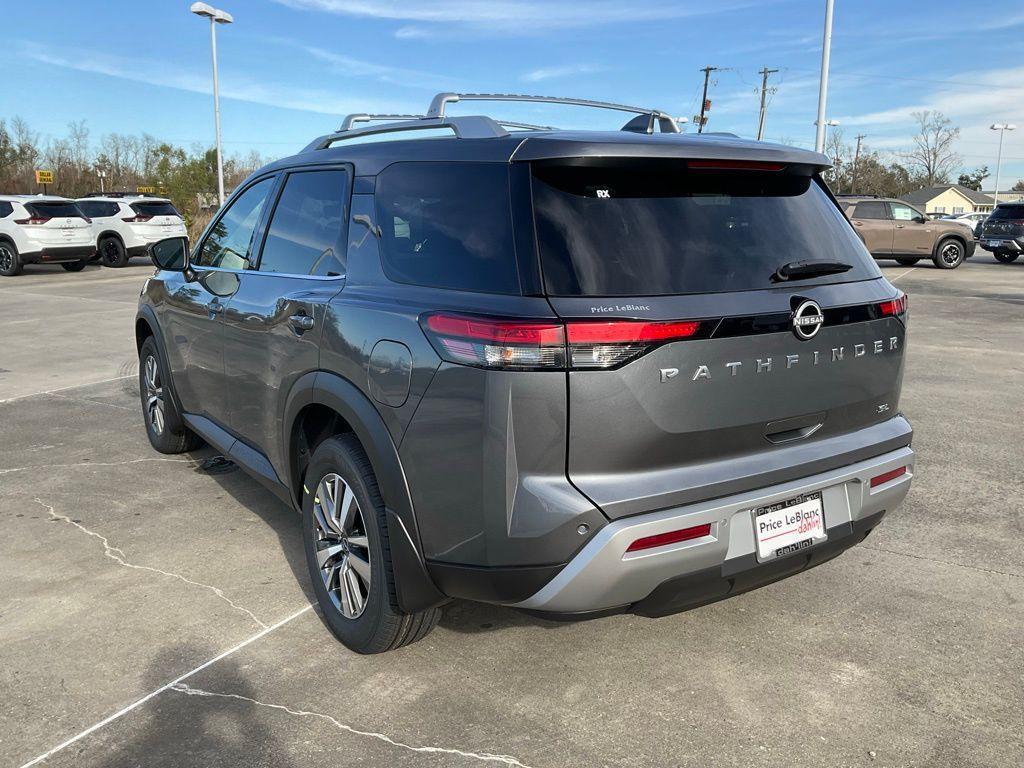 new 2025 Nissan Pathfinder car, priced at $45,700