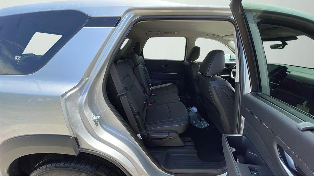new 2025 Nissan Pathfinder car, priced at $43,785
