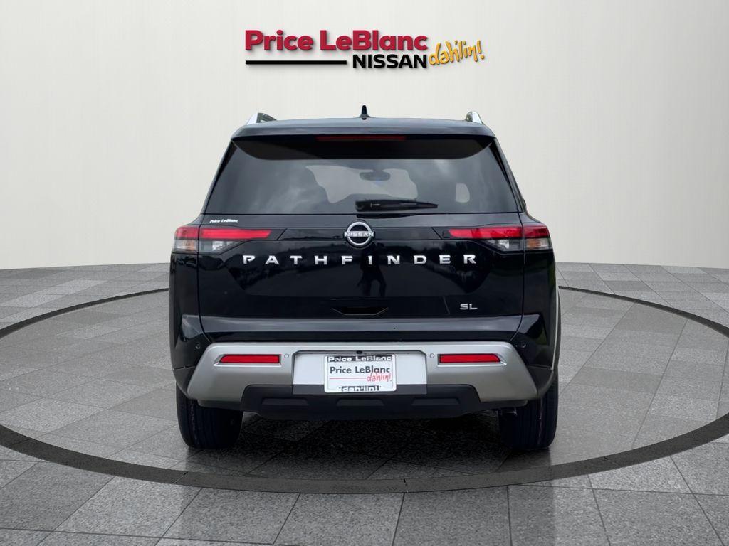 new 2025 Nissan Pathfinder car, priced at $43,785