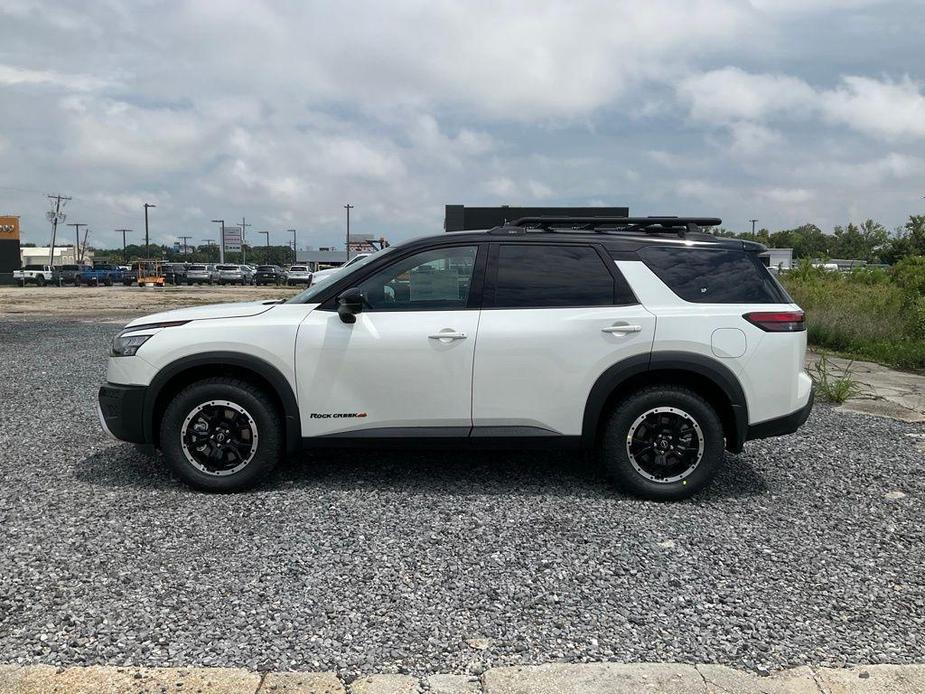 new 2024 Nissan Pathfinder car, priced at $45,911