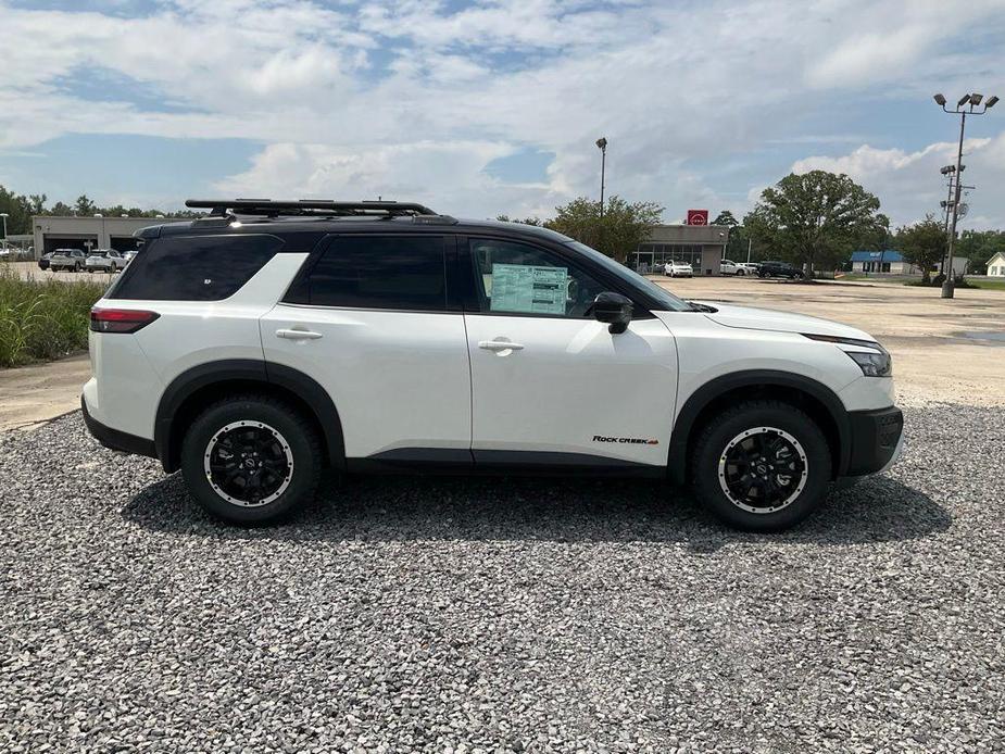 new 2024 Nissan Pathfinder car, priced at $45,911