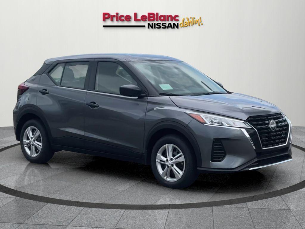 new 2025 Nissan Kicks Play car, priced at $23,760