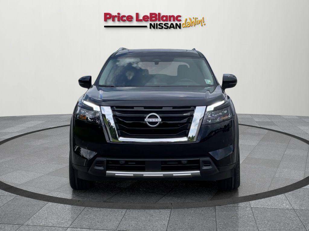 new 2025 Nissan Pathfinder car, priced at $51,610