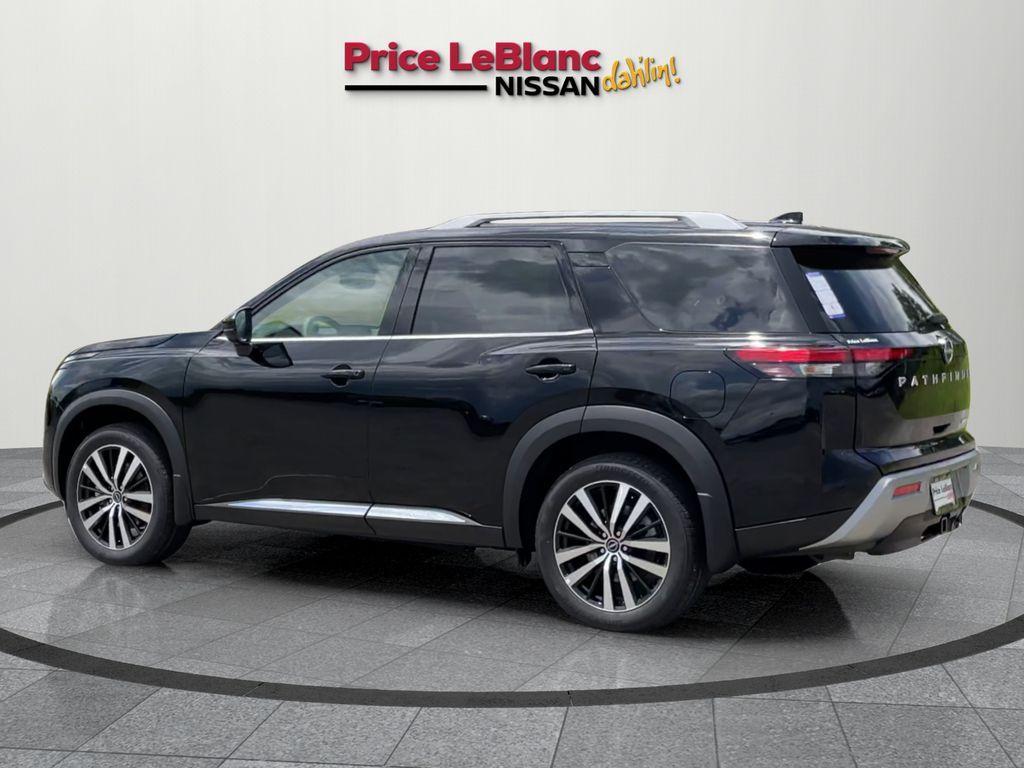 new 2025 Nissan Pathfinder car, priced at $51,610