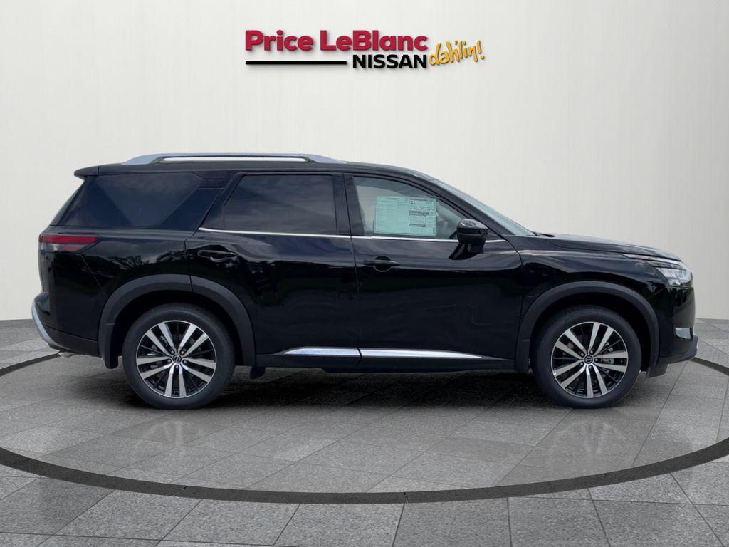new 2025 Nissan Pathfinder car, priced at $51,610