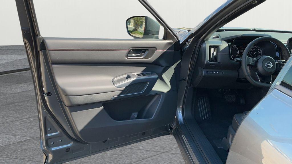 new 2025 Nissan Pathfinder car, priced at $46,620
