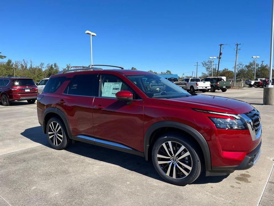 new 2025 Nissan Pathfinder car, priced at $53,490