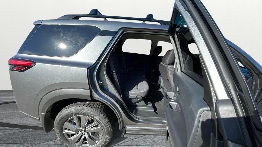 new 2025 Nissan Pathfinder car, priced at $41,865
