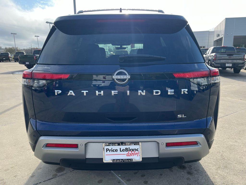 new 2024 Nissan Pathfinder car, priced at $45,500