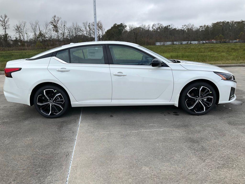 new 2025 Nissan Altima car, priced at $31,615