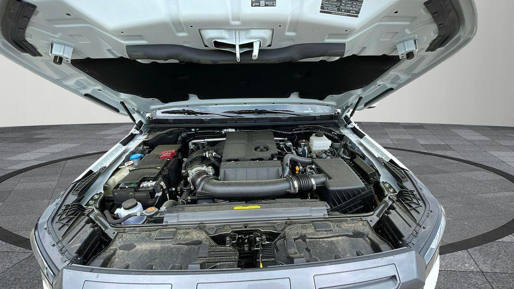 new 2025 Nissan Frontier car, priced at $36,115