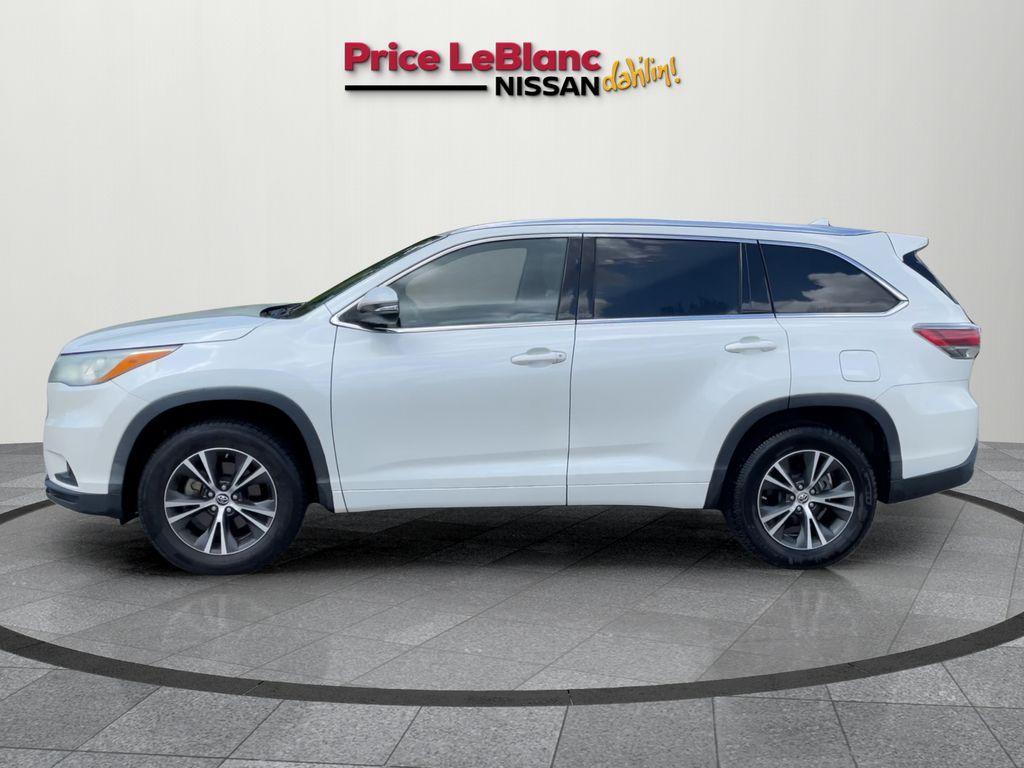 used 2016 Toyota Highlander car, priced at $19,414