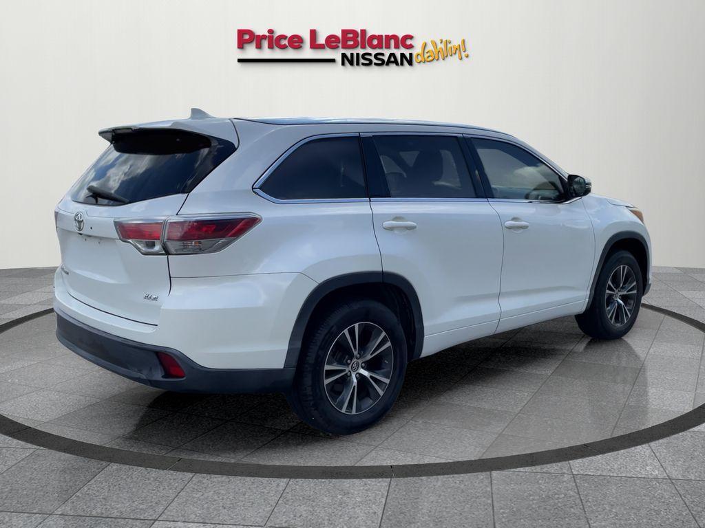used 2016 Toyota Highlander car, priced at $19,414