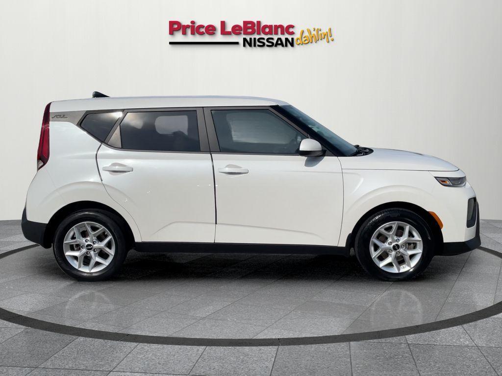 used 2022 Kia Soul car, priced at $15,425