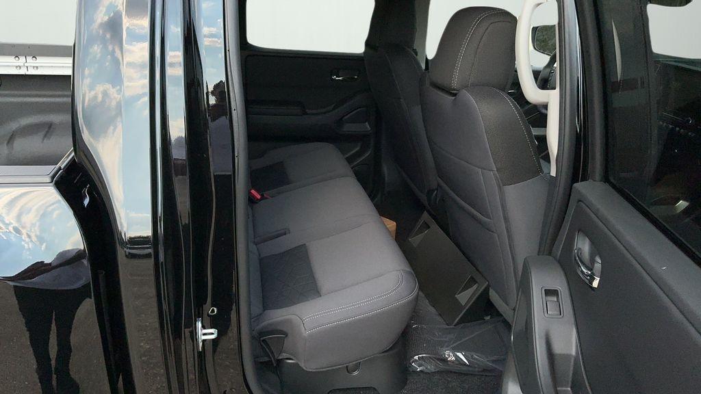 new 2025 Nissan Frontier car, priced at $39,925