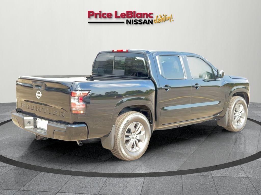 new 2025 Nissan Frontier car, priced at $39,925