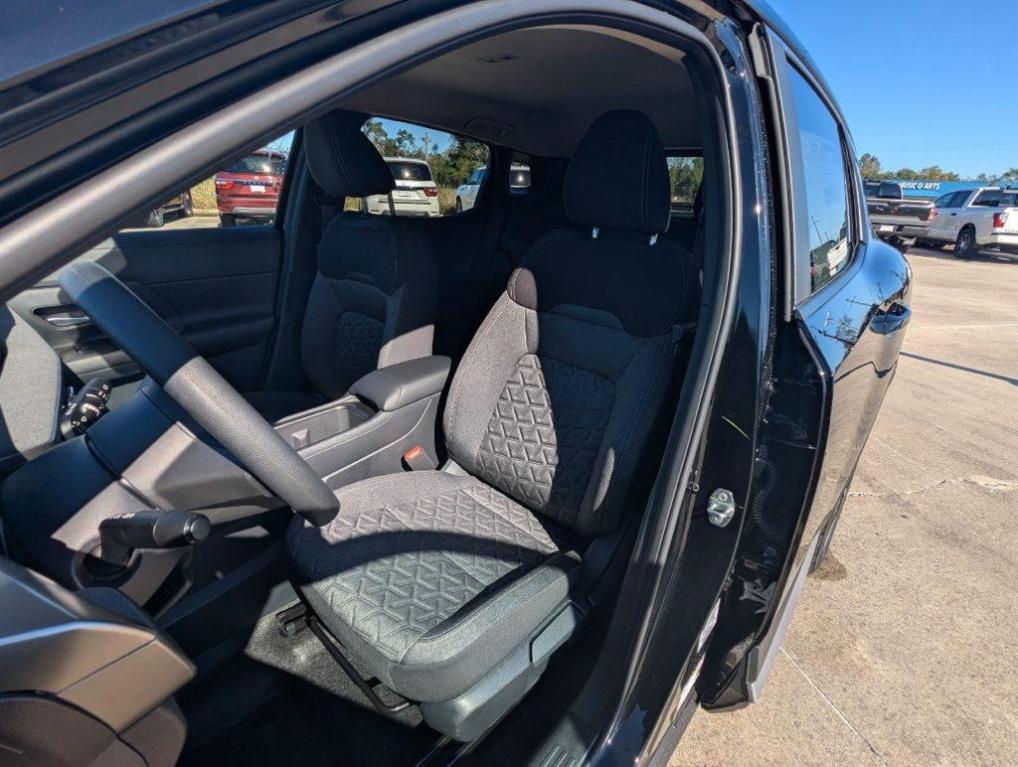 new 2025 Nissan Kicks car, priced at $25,575