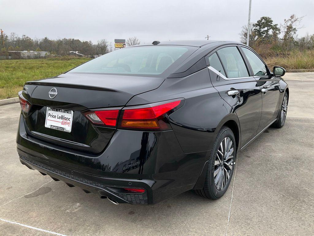 new 2025 Nissan Altima car, priced at $32,260