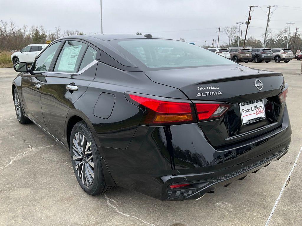 new 2025 Nissan Altima car, priced at $32,260