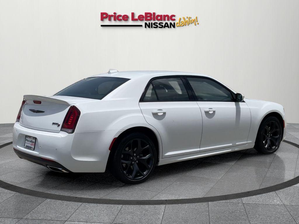 used 2021 Chrysler 300 car, priced at $29,453