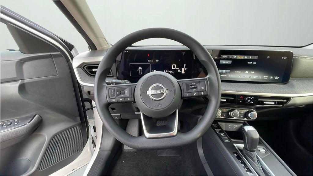 new 2025 Nissan Kicks car, priced at $26,045