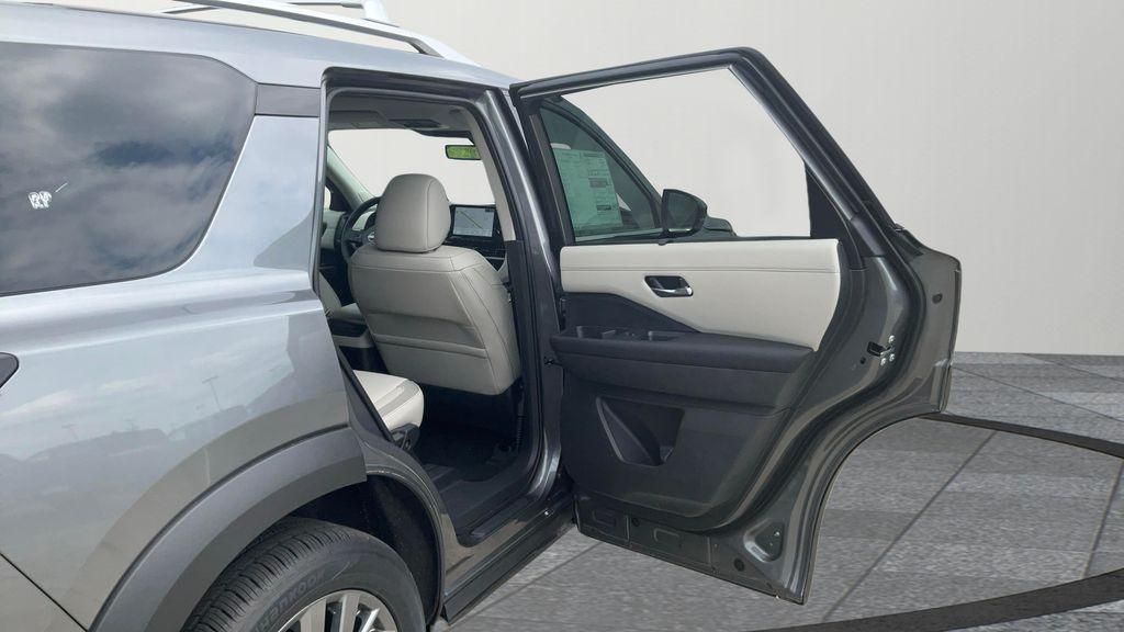 new 2025 Nissan Pathfinder car, priced at $47,555