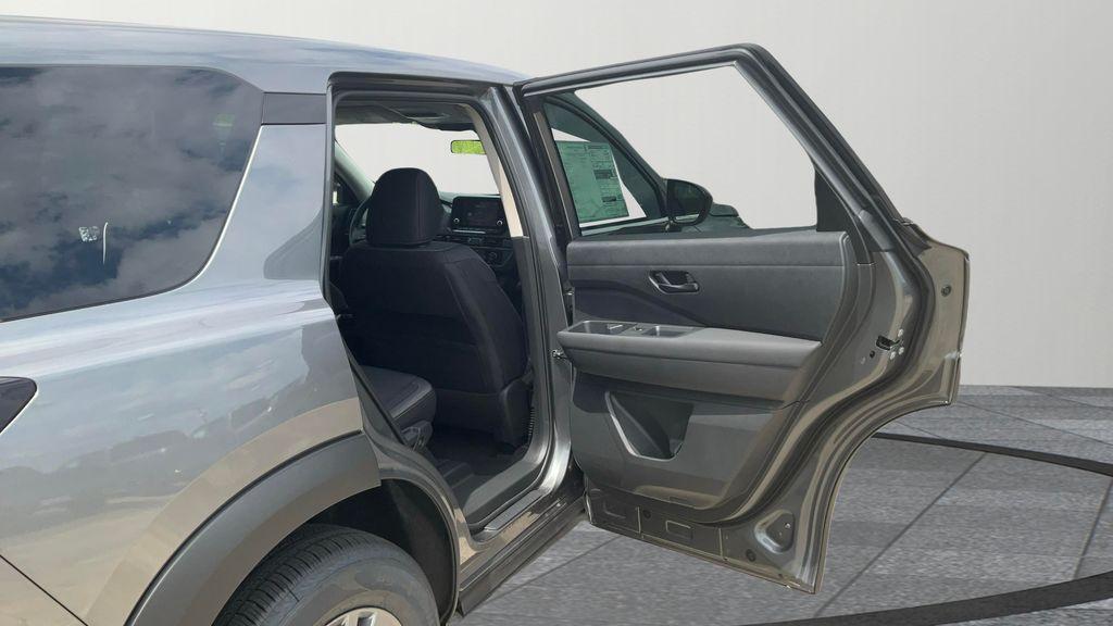 new 2025 Nissan Pathfinder car, priced at $38,450