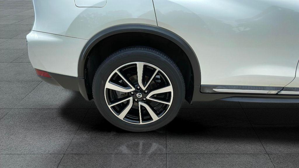 used 2019 Nissan Rogue car, priced at $14,561