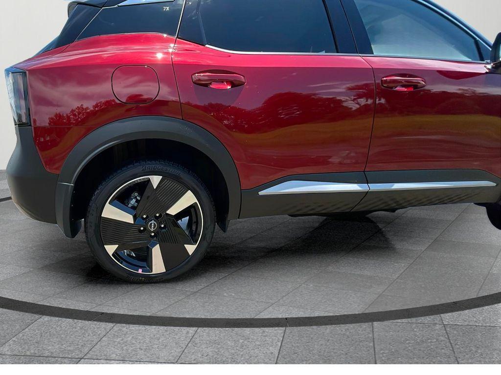 new 2025 Nissan Kicks car, priced at $29,250