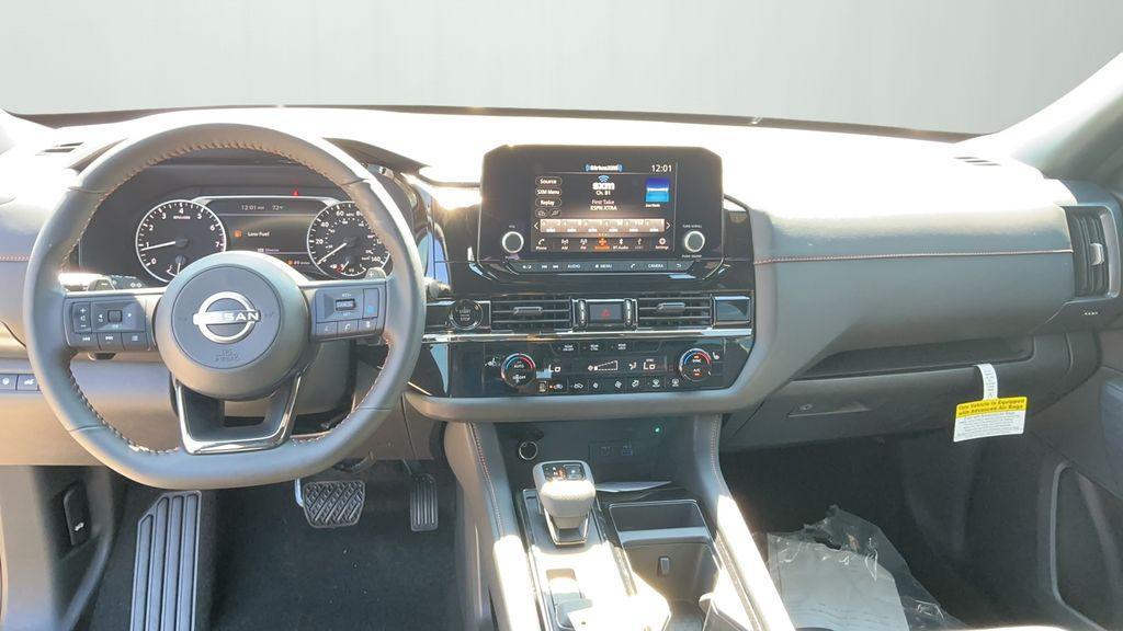 new 2025 Nissan Pathfinder car, priced at $46,620