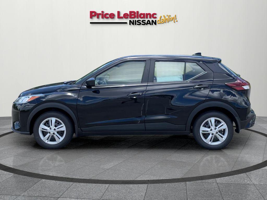 new 2025 Nissan Kicks Play car, priced at $23,760