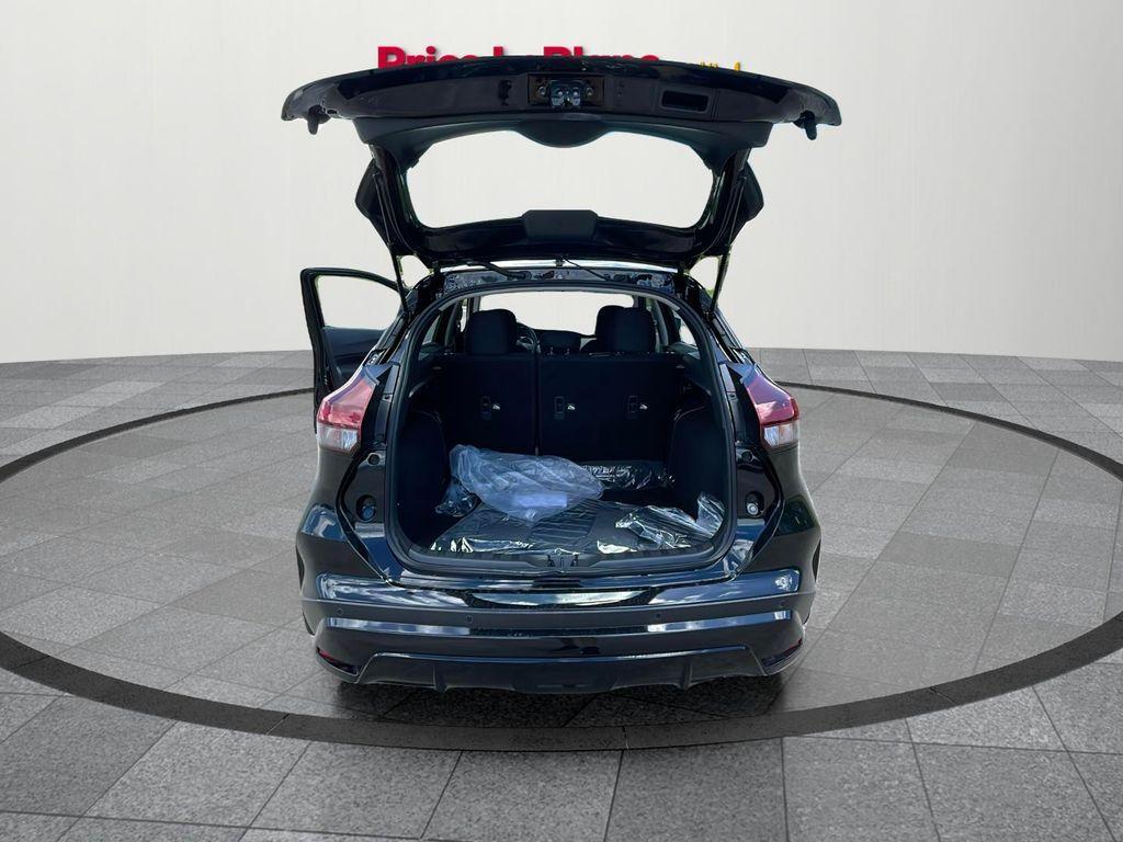 new 2025 Nissan Kicks Play car, priced at $23,760