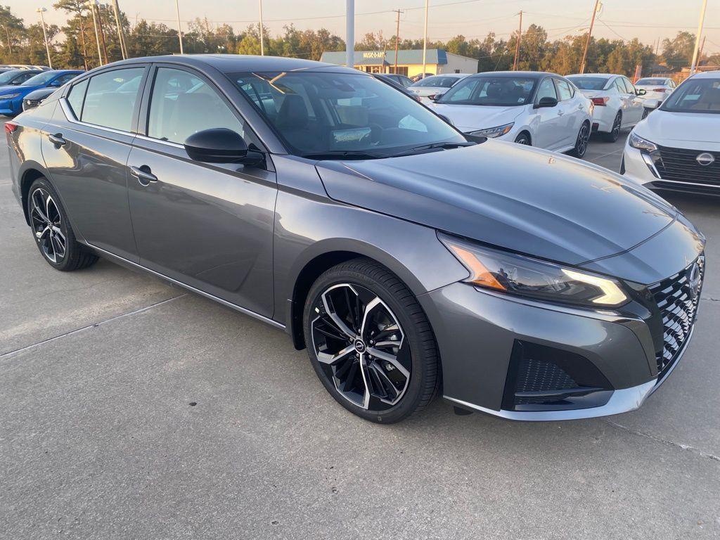 new 2025 Nissan Altima car, priced at $34,080