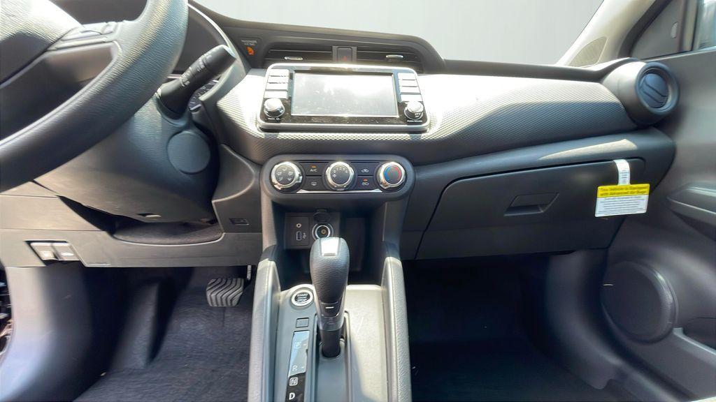 new 2025 Nissan Kicks Play car, priced at $23,760