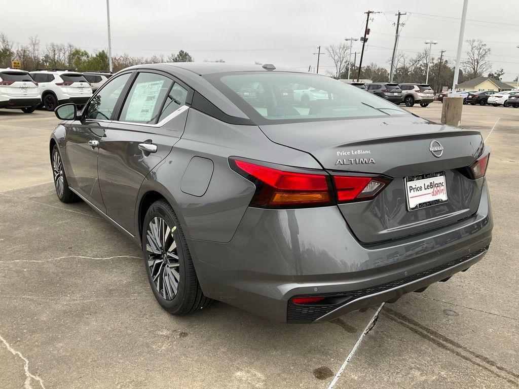 new 2025 Nissan Altima car, priced at $29,330