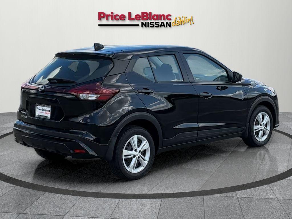 new 2025 Nissan Kicks Play car, priced at $20,995