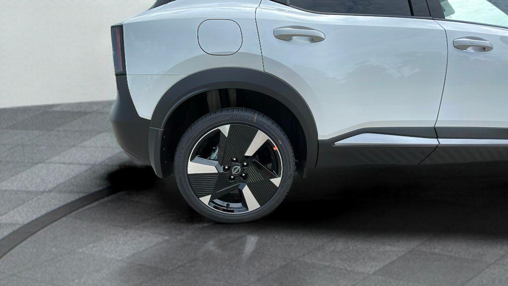 new 2025 Nissan Kicks car, priced at $28,900