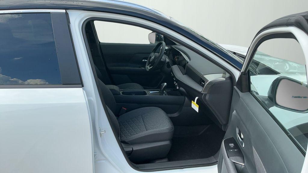 new 2025 Nissan Kicks car, priced at $25,678