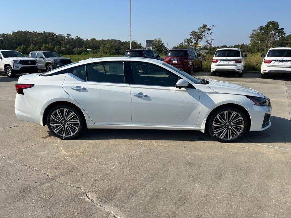 new 2025 Nissan Altima car, priced at $36,105