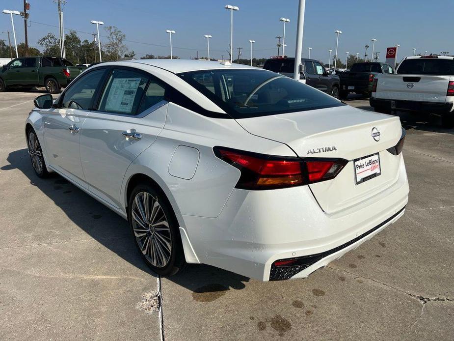 new 2025 Nissan Altima car, priced at $36,105