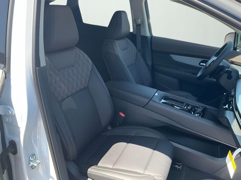 new 2025 Nissan Murano car, priced at $53,135