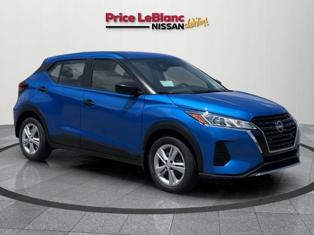 new 2025 Nissan Kicks Play car, priced at $21,657