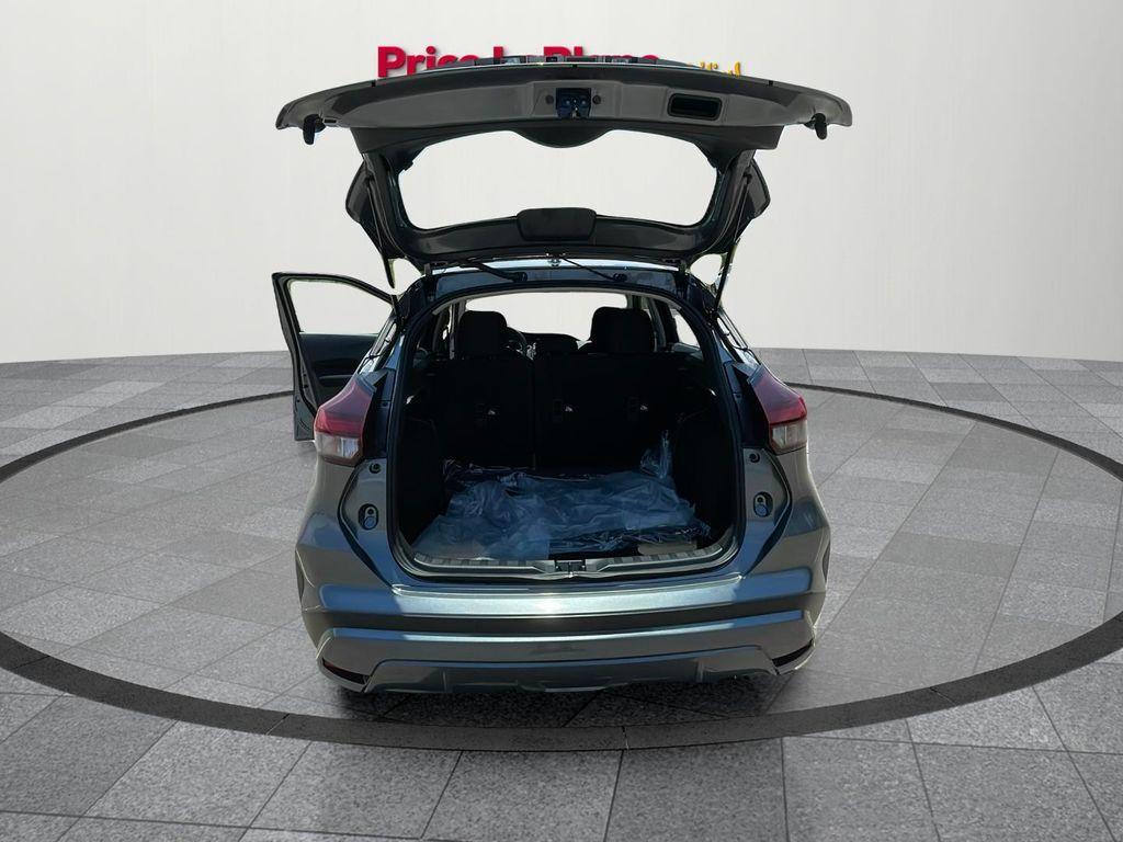 new 2025 Nissan Kicks Play car, priced at $23,165