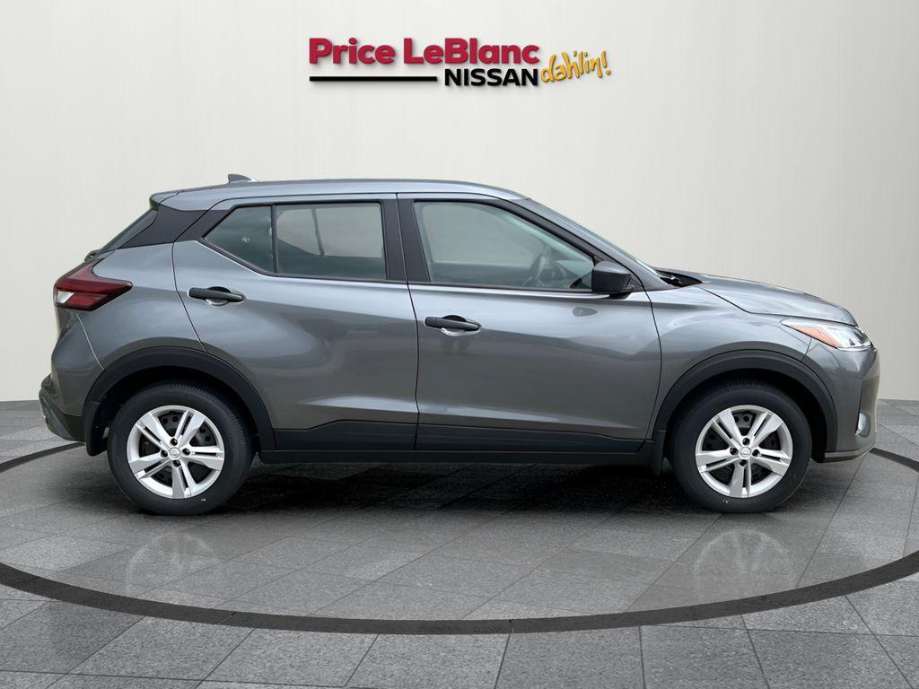 new 2025 Nissan Kicks Play car, priced at $23,760