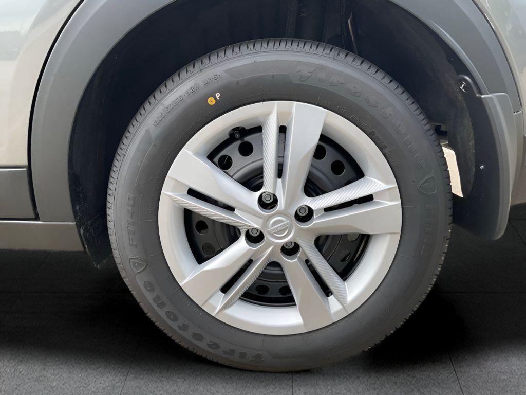 new 2025 Nissan Kicks Play car, priced at $23,760