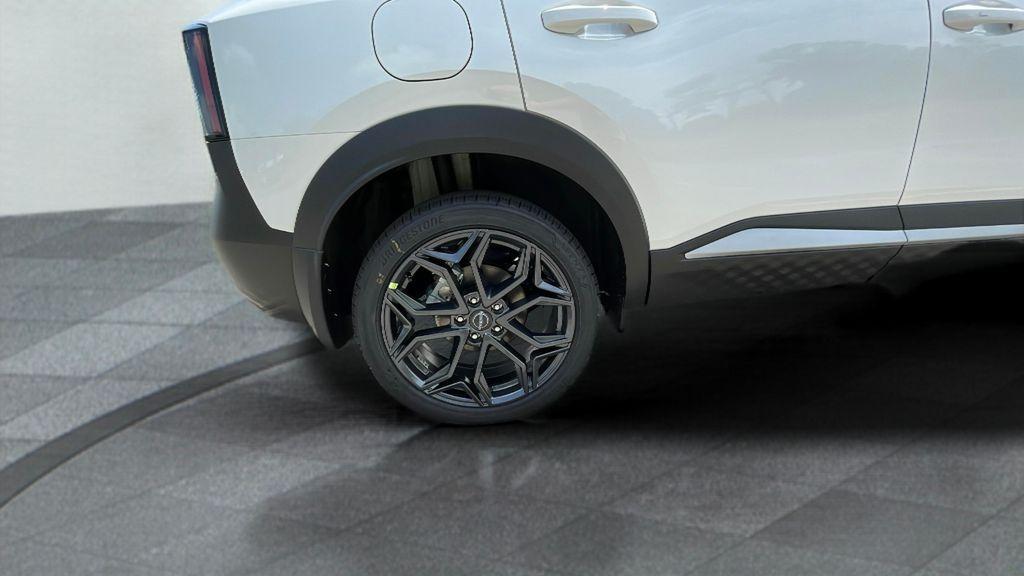 new 2025 Nissan Kicks car, priced at $29,620