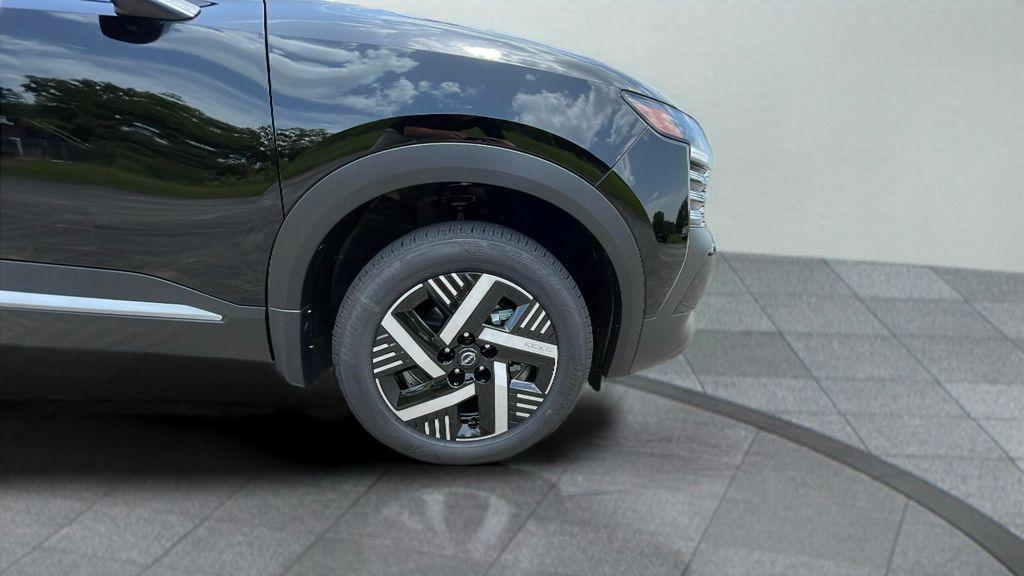 new 2025 Nissan Kicks car, priced at $25,710