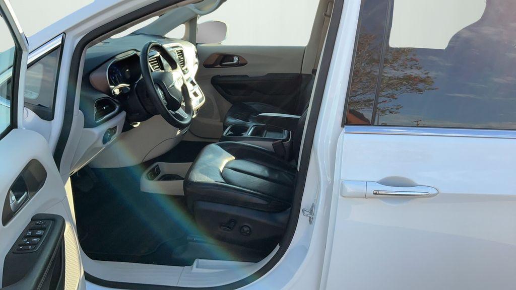 used 2018 Chrysler Pacifica car, priced at $16,443